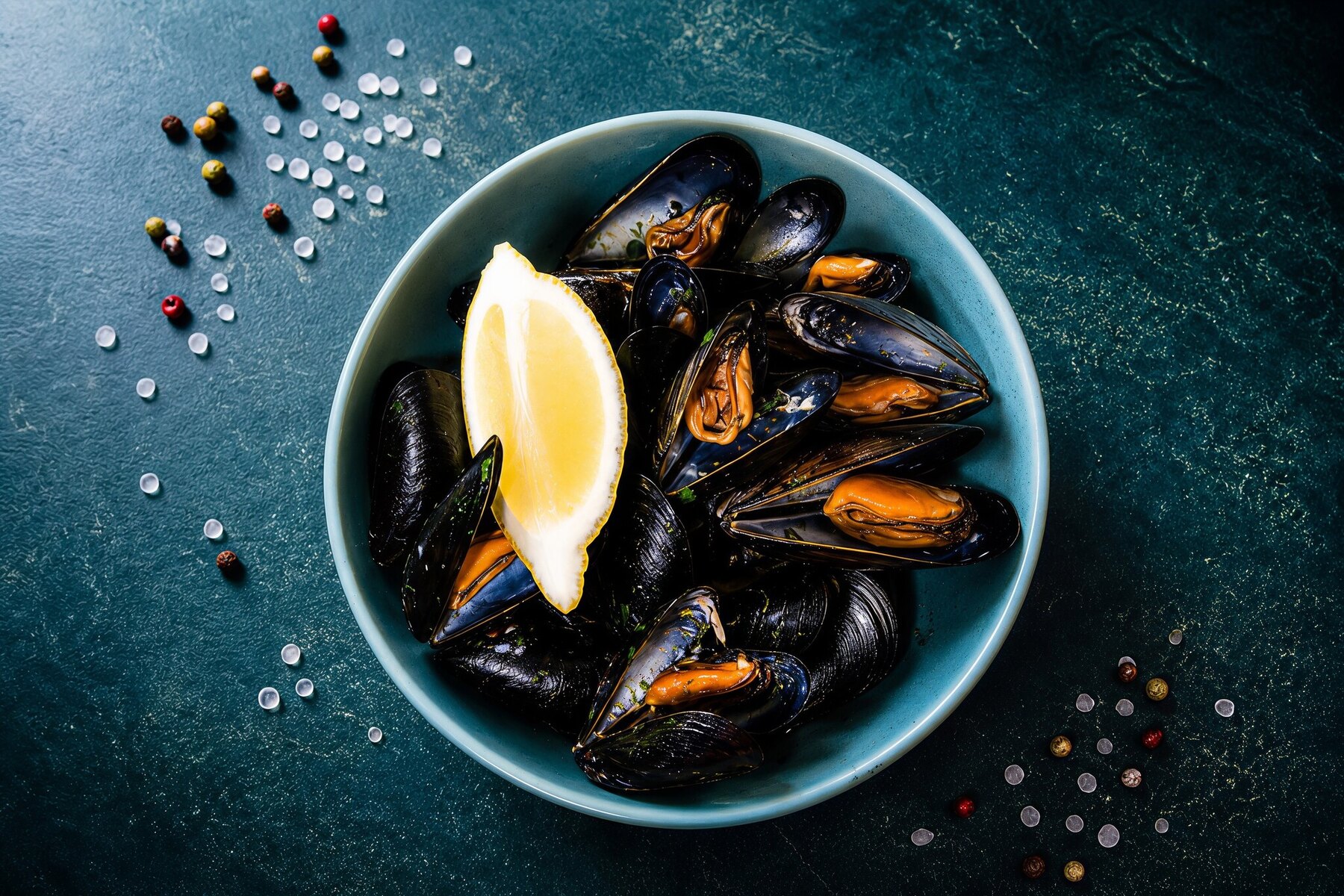 Steamed mussels with lemon at Calle Bistro Seafood Sliema Malta